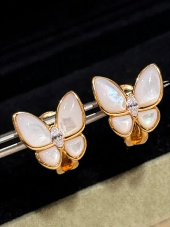 Van Cleef & Arpels Butterfly Earrings - Picture 5 of 5